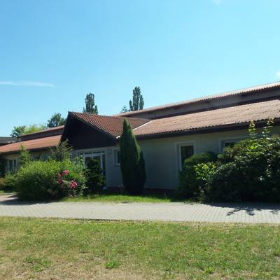 Außenaufnahme des Dorfgemeinschaftshauses (Mehrzweckhalle) in Groß Schwarzlosen